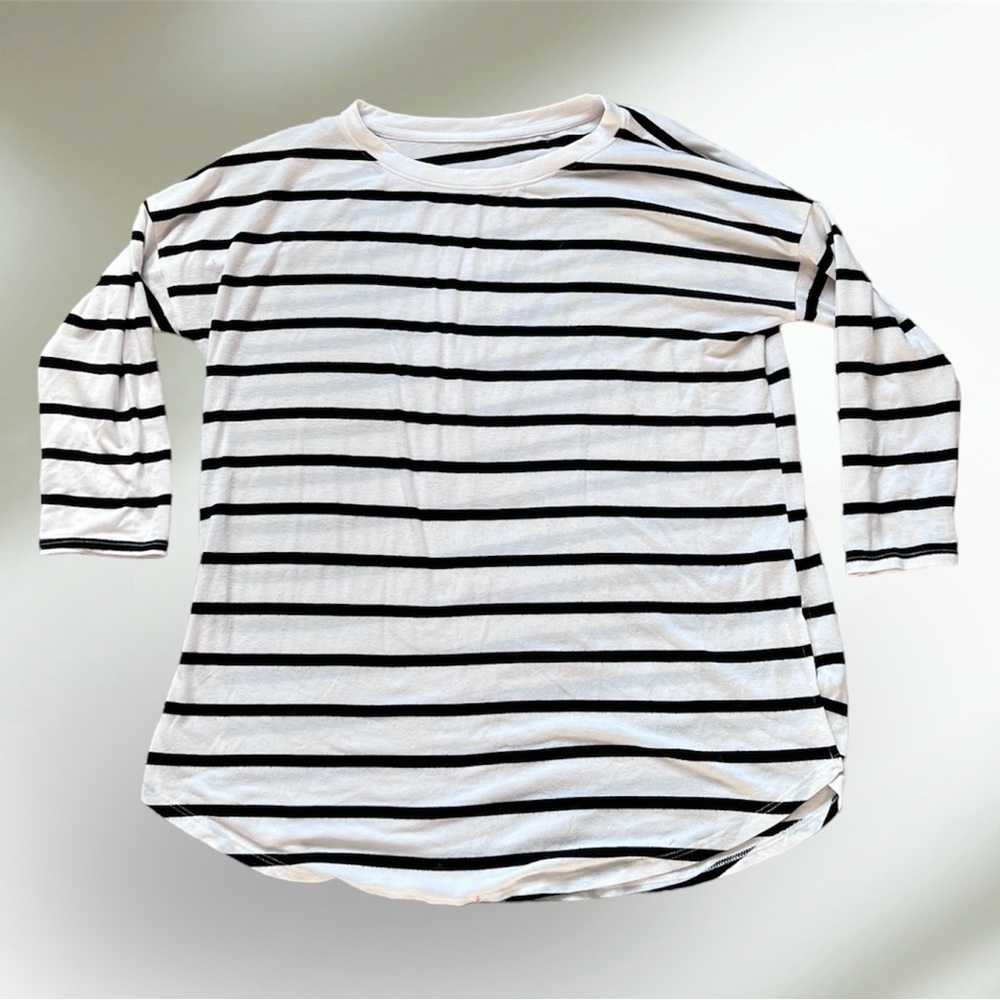 Just Be Women’s tunic style striped shirt, Medium